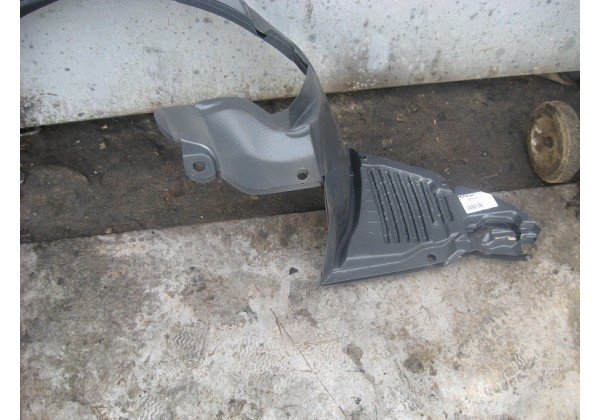 Підкрилок передній лівий Renault Laguna II, 8200574459*